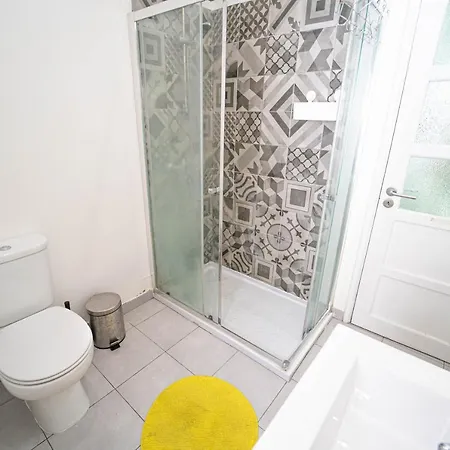Homestay Lisbon Stays *