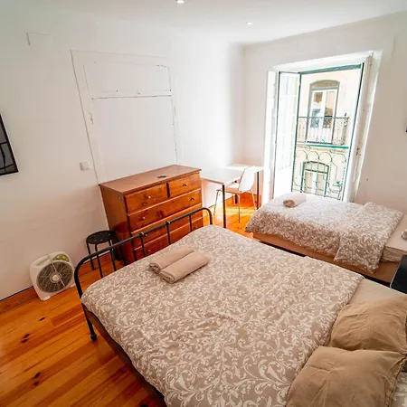 Homestay Lisbon Stays
